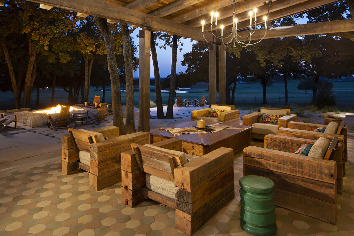 rustic outdoor furniture